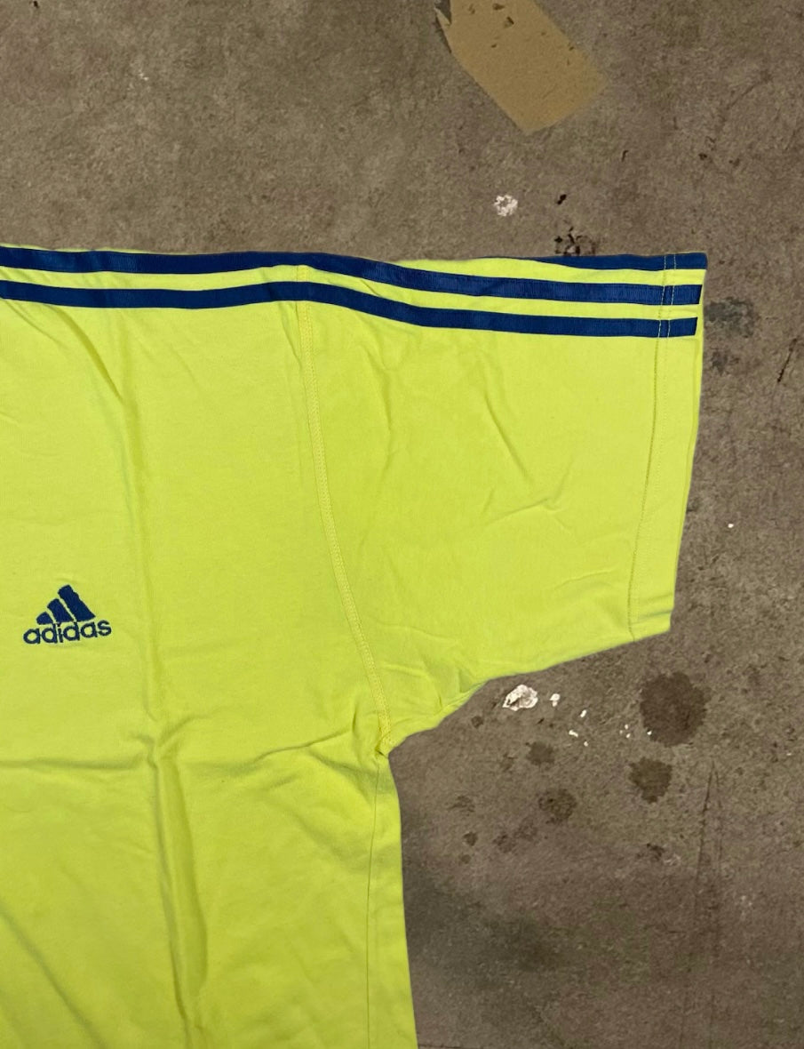 XL-Vintage Adidas three Stripes T-shirt